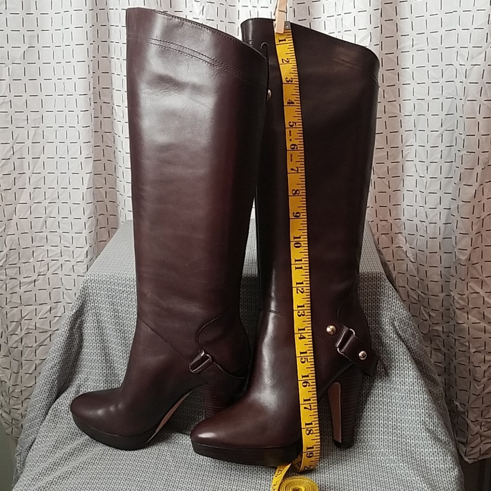 Boutique 9 Dark Brown Boots w/ Brass Accent Sz. 7M